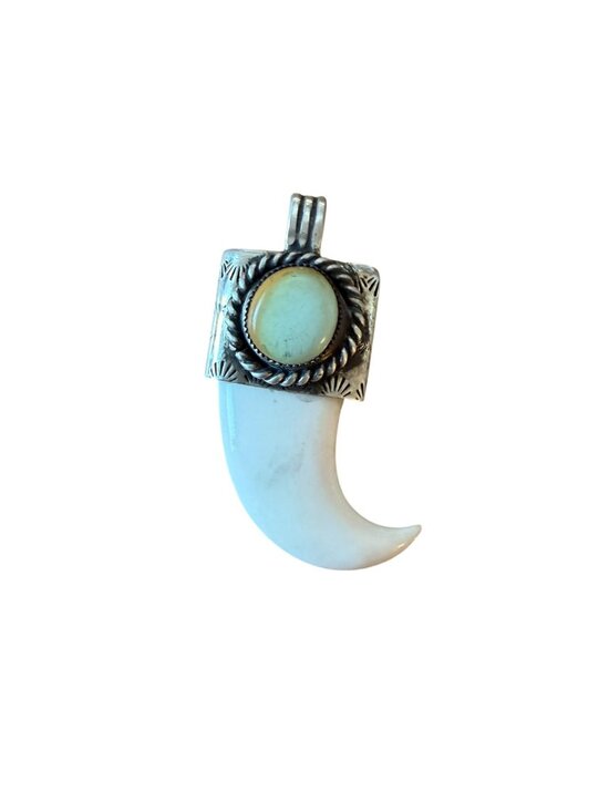 Desert Rose Silver Jewelry - Desert Rose Silver Iron Maiden Buffalo Claw Pendant